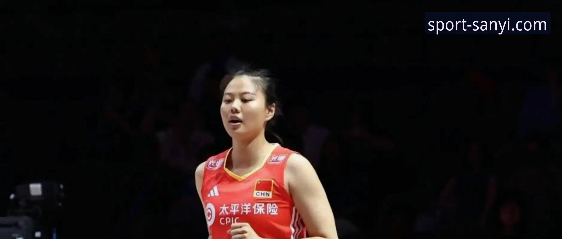 三亿体育官方授权 龚翔宇vs唐欣:中国女排接应双子星的统治力对比分析